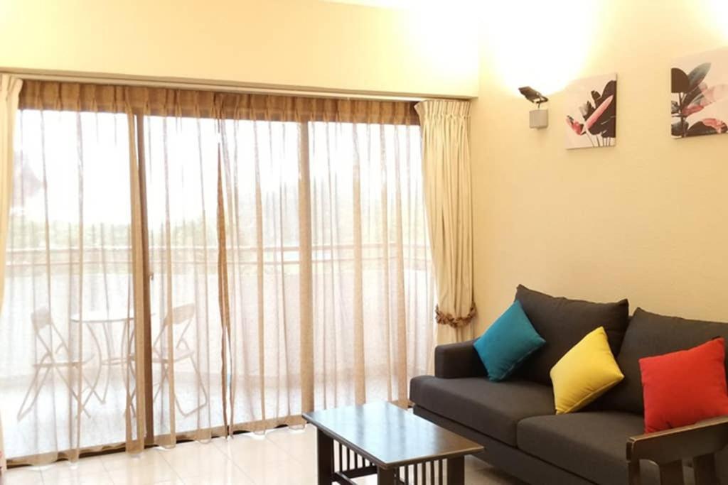 Poolview Resort Batu Ferringhi 502 - 2 Rooms Экстерьер фото