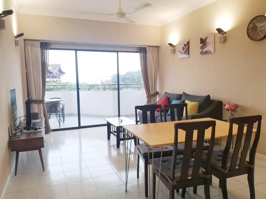 Poolview Resort Batu Ferringhi 502 - 2 Rooms Экстерьер фото